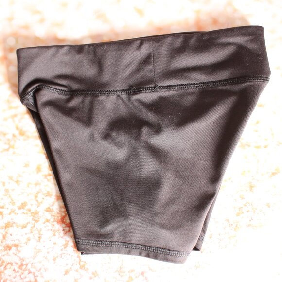 Old Navy Go-Dry 4-Way-Stretch Performance Gym Shorts For Girls Black Size 8 - Picture 4 of 5